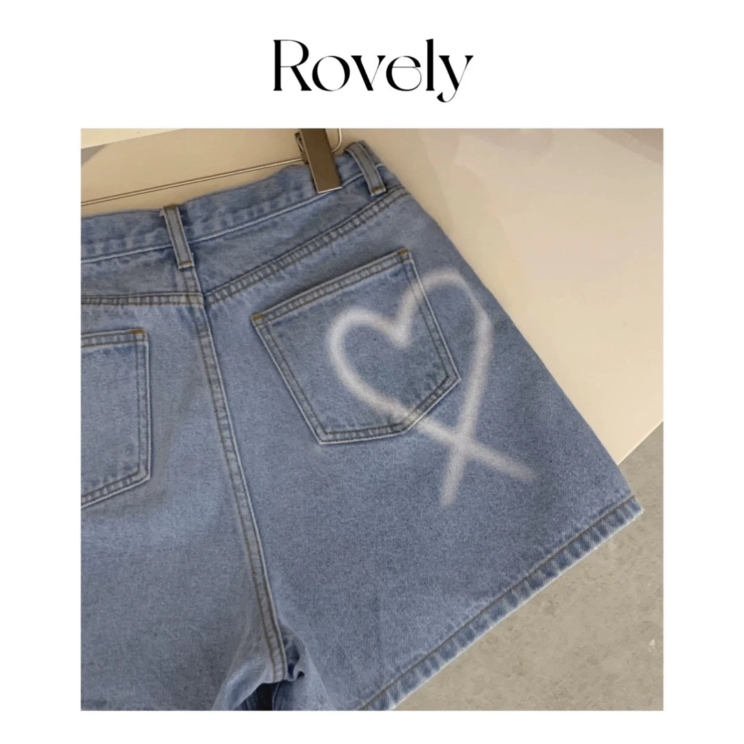Rovely崔崔【爱心短裤】韩国原单定制爱心涂鸦水洗牛仔短裤