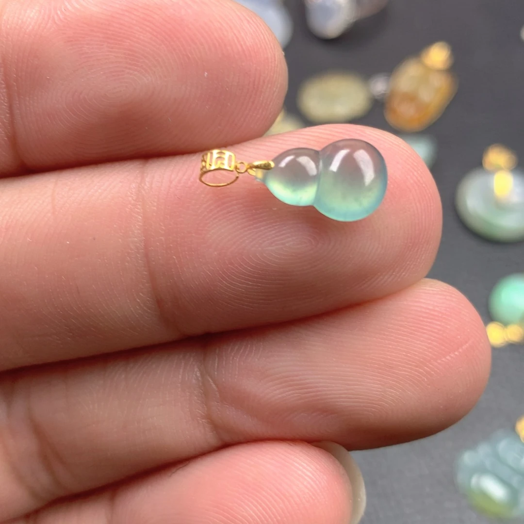 【闪购商品】颈饰18K金镶嵌翡翠翡翠