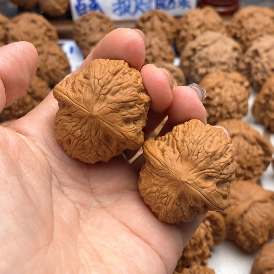 【闪购商品】文玩核桃把件38尺铁锤妹妹