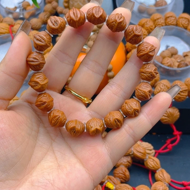 生命小开口。红红火火