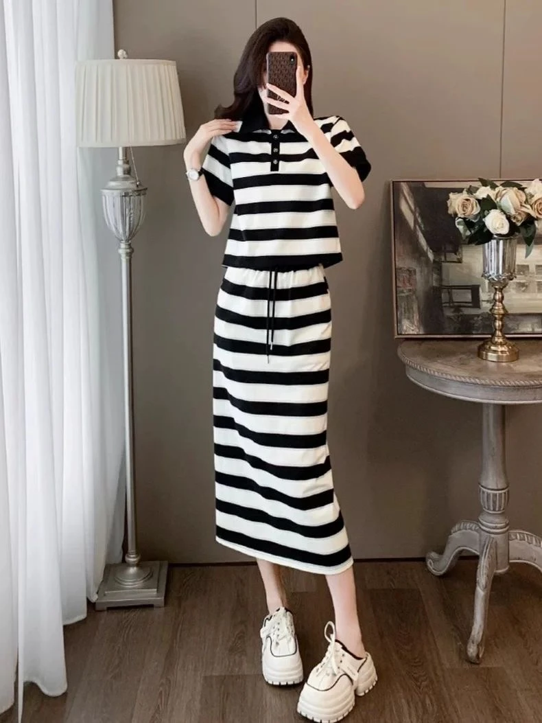 时尚休闲运动套装裙女夏季新款条纹短袖上衣高腰半身裙显瘦两件套