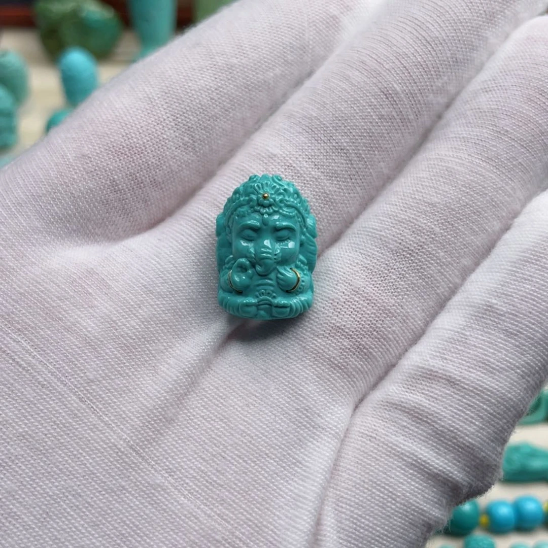 未镶嵌绿松石珠宝奇石