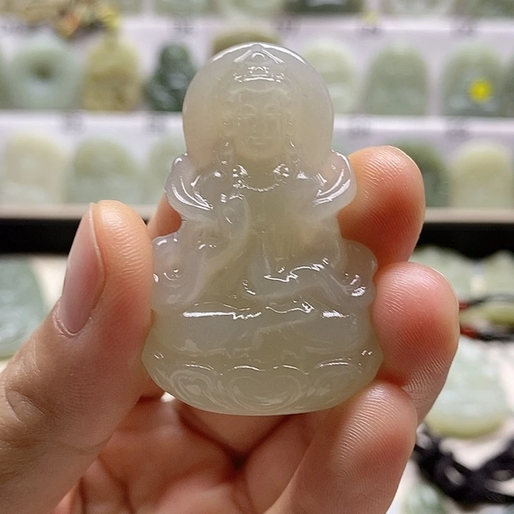 和田玉未镶嵌颈饰