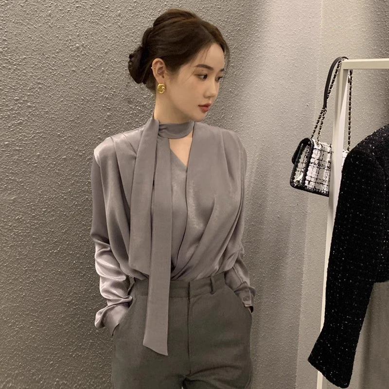 法芬图高级感轻奢醋酸缎面衬衫女春秋独特飘带V领衬衫法式减龄洋