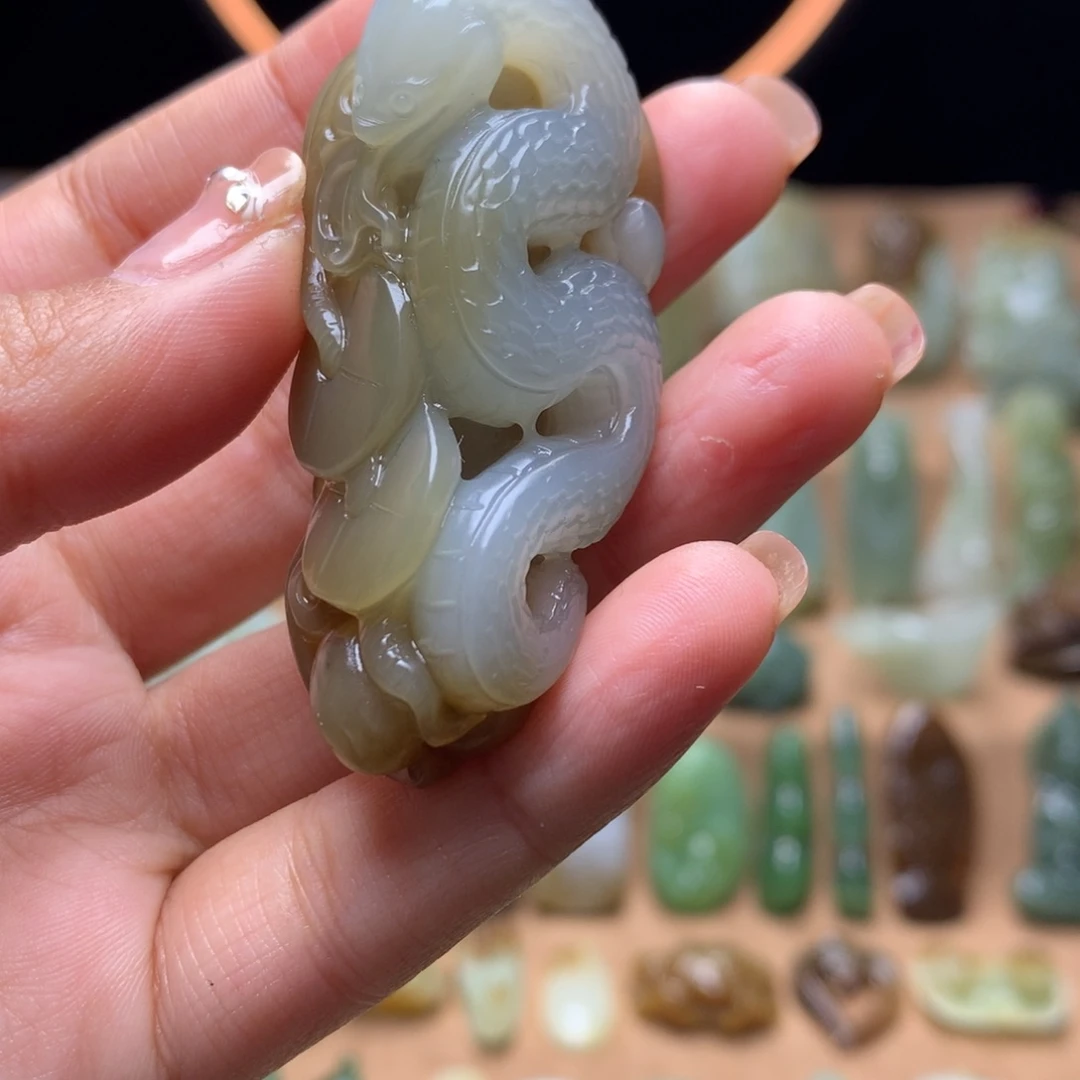 和田玉挂件未镶嵌云****