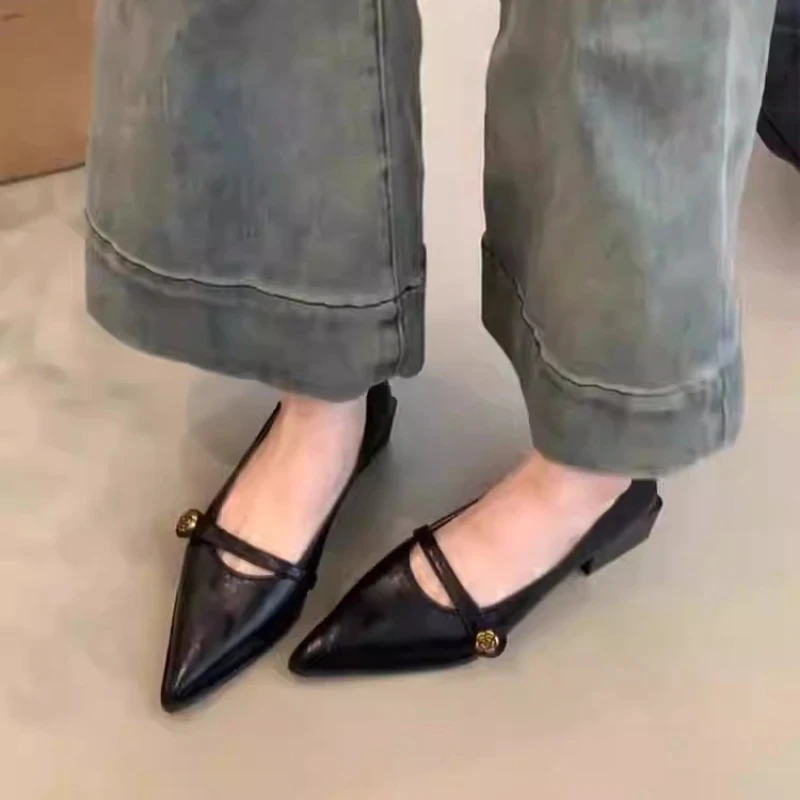 羊皮版~复古浅口高跟鞋女山茶花一字扣粗跟单鞋尖头气质玛丽珍鞋