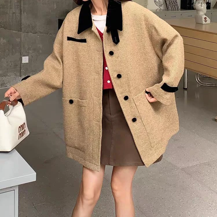 Q4155 撞色领纽扣外套女秋冬中长款宽松大口袋复古大衣915
