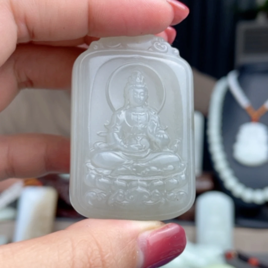 【闪购商品】颈饰未镶嵌和田玉