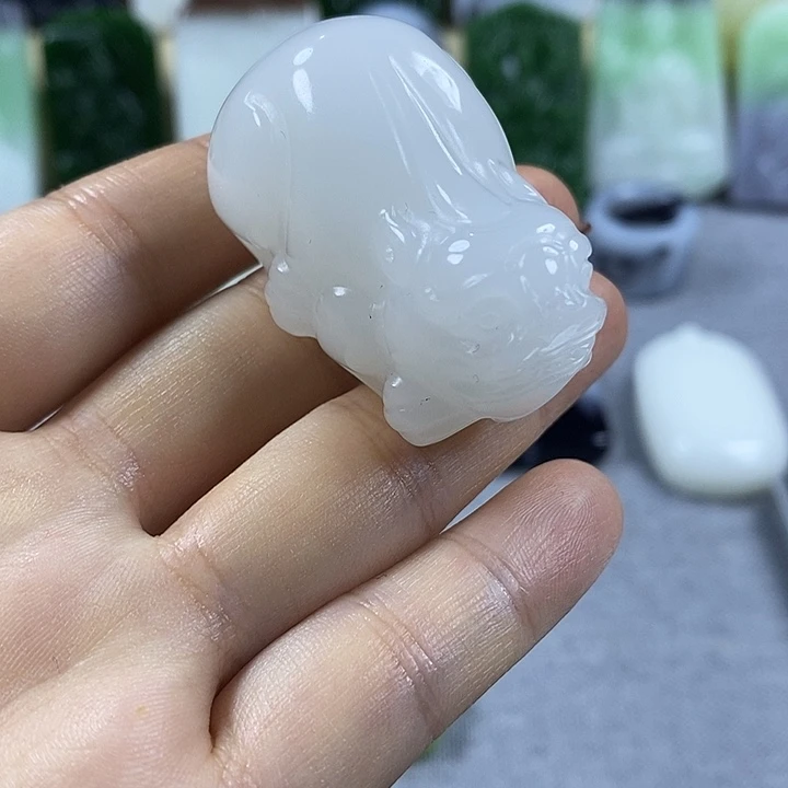 颈饰未镶嵌和田玉