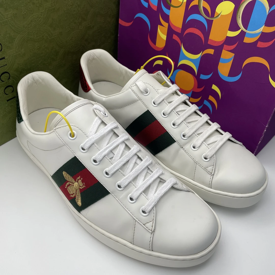 95新 GUCCI/古驰 /37.5/40.5/41欧码 白色休闲蜜蜂刺绣板鞋