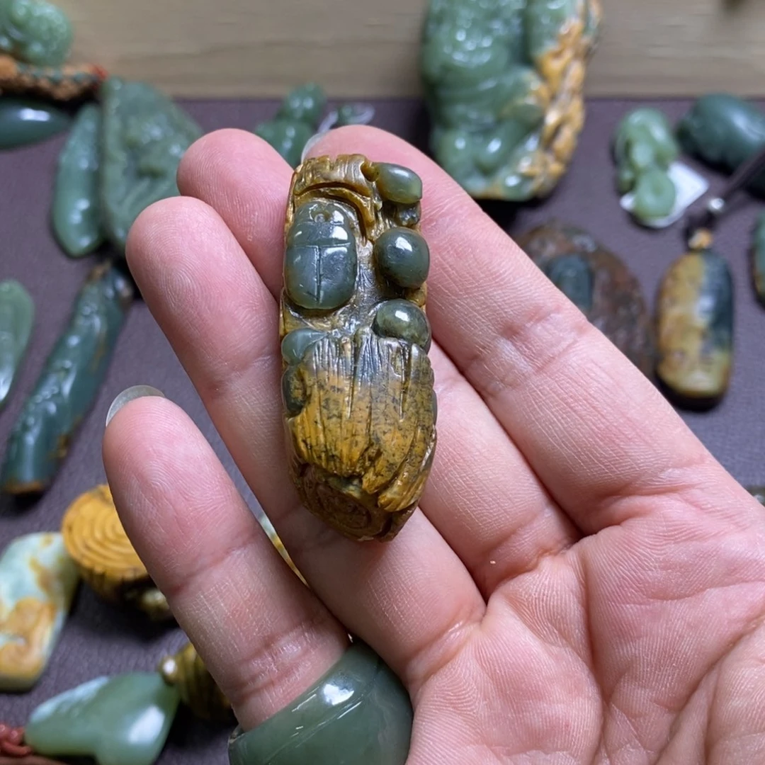 岫岩河磨玉（透闪石质玉）无未镶嵌自***心