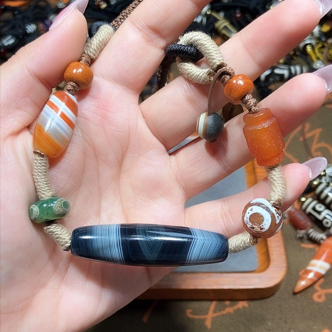 玛瑙/玉髓颈饰未镶嵌