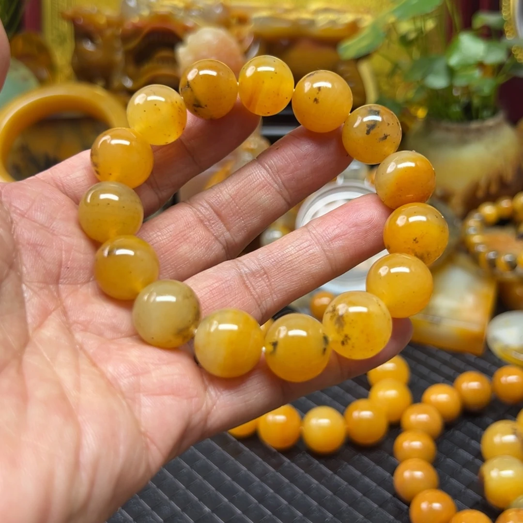 石英质玉未镶嵌颈饰