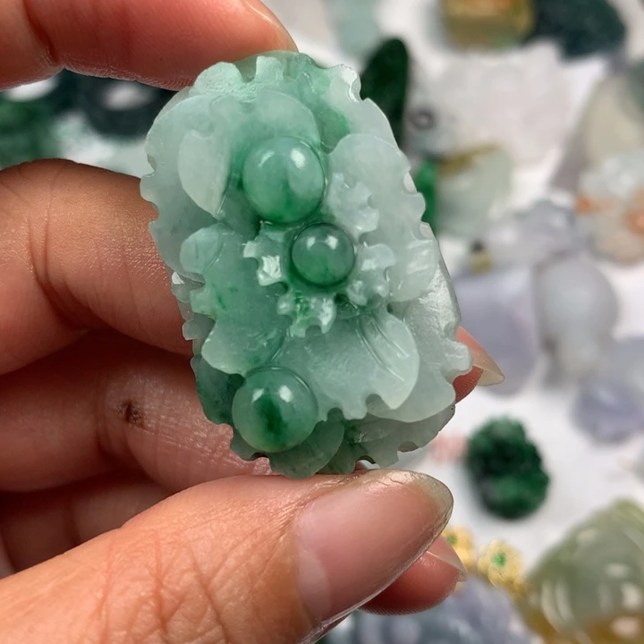 定制翡翠未镶嵌翡翠
