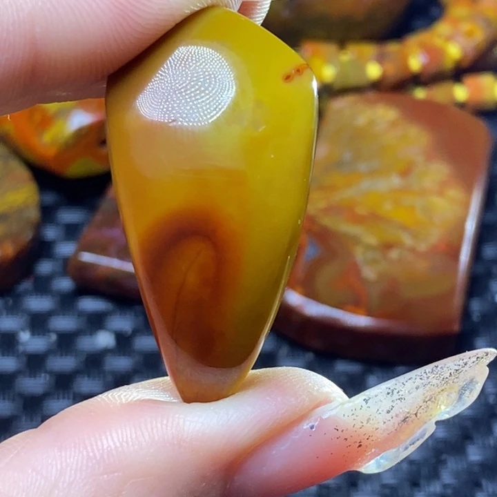 玛瑙/玉髓颈饰未镶嵌