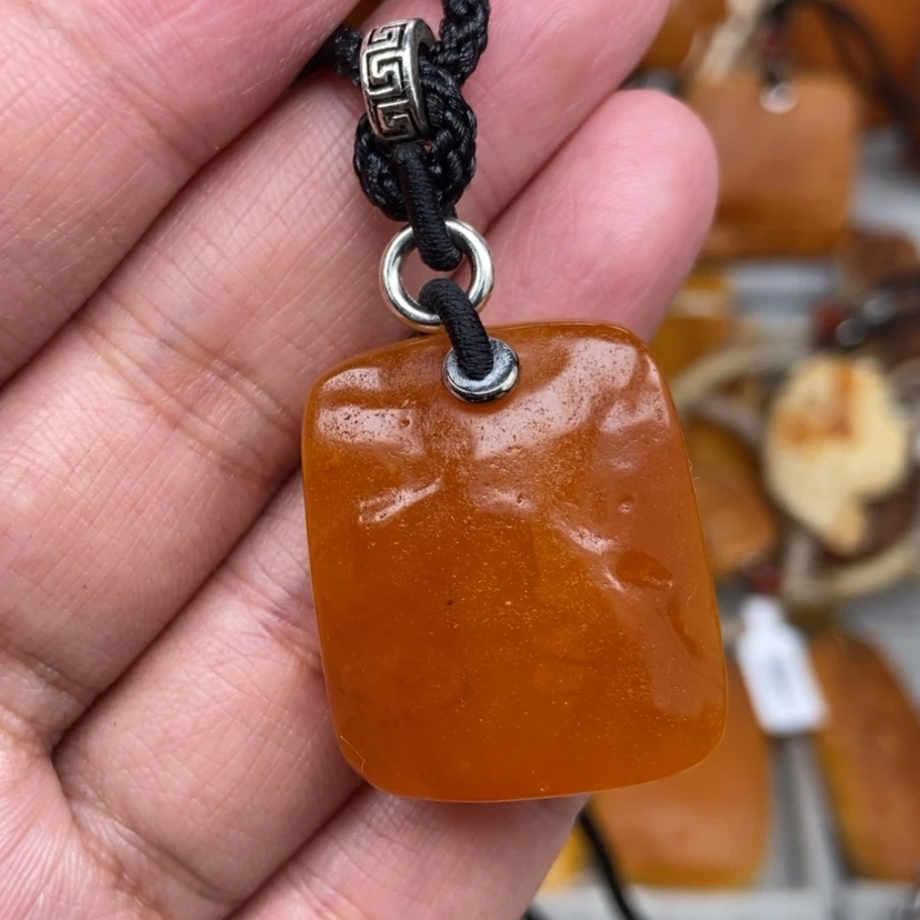 【闪购商品】未镶嵌吊坠(赠链)琥珀（花珀）