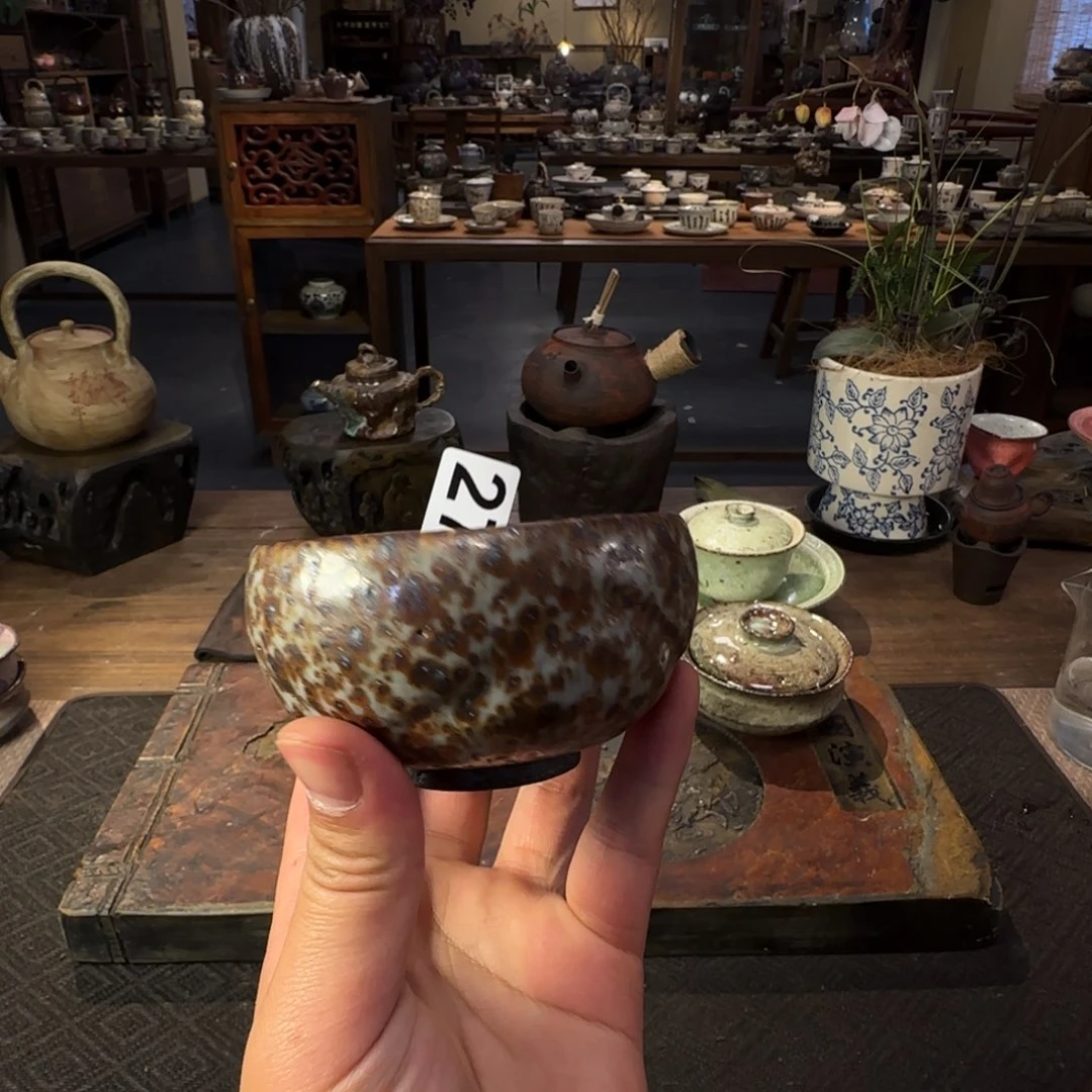 瓷片三****了景德镇手作器物