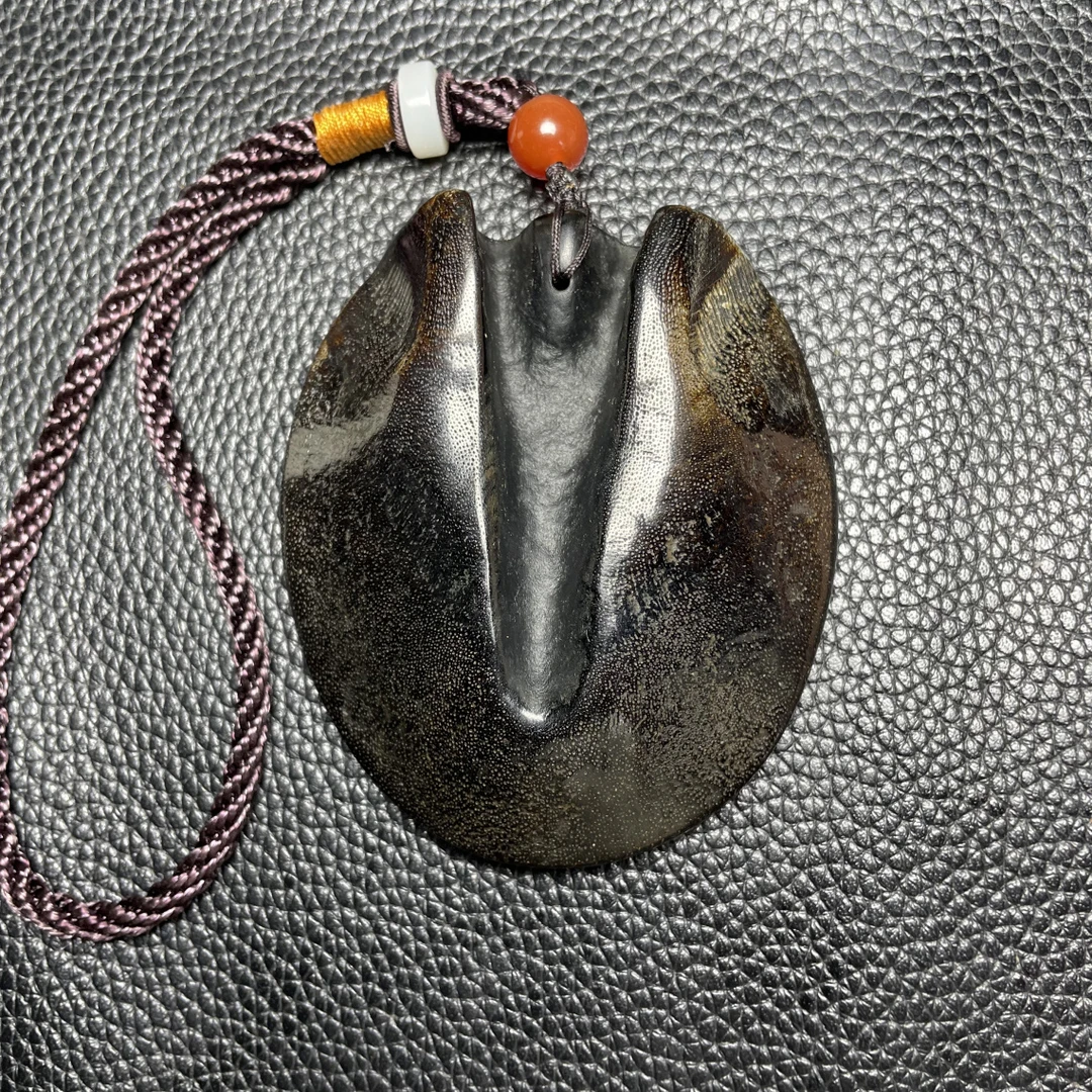 非金属皮质吊坠 006藏式复古保真天然黑驴蹄子项链手把件摆件