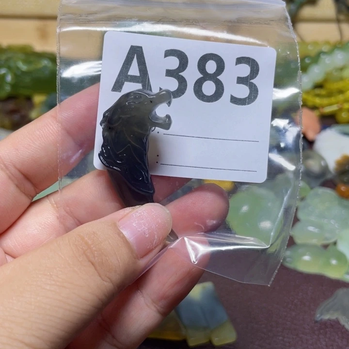 凝***栖蛇纹石玉未镶嵌颈饰