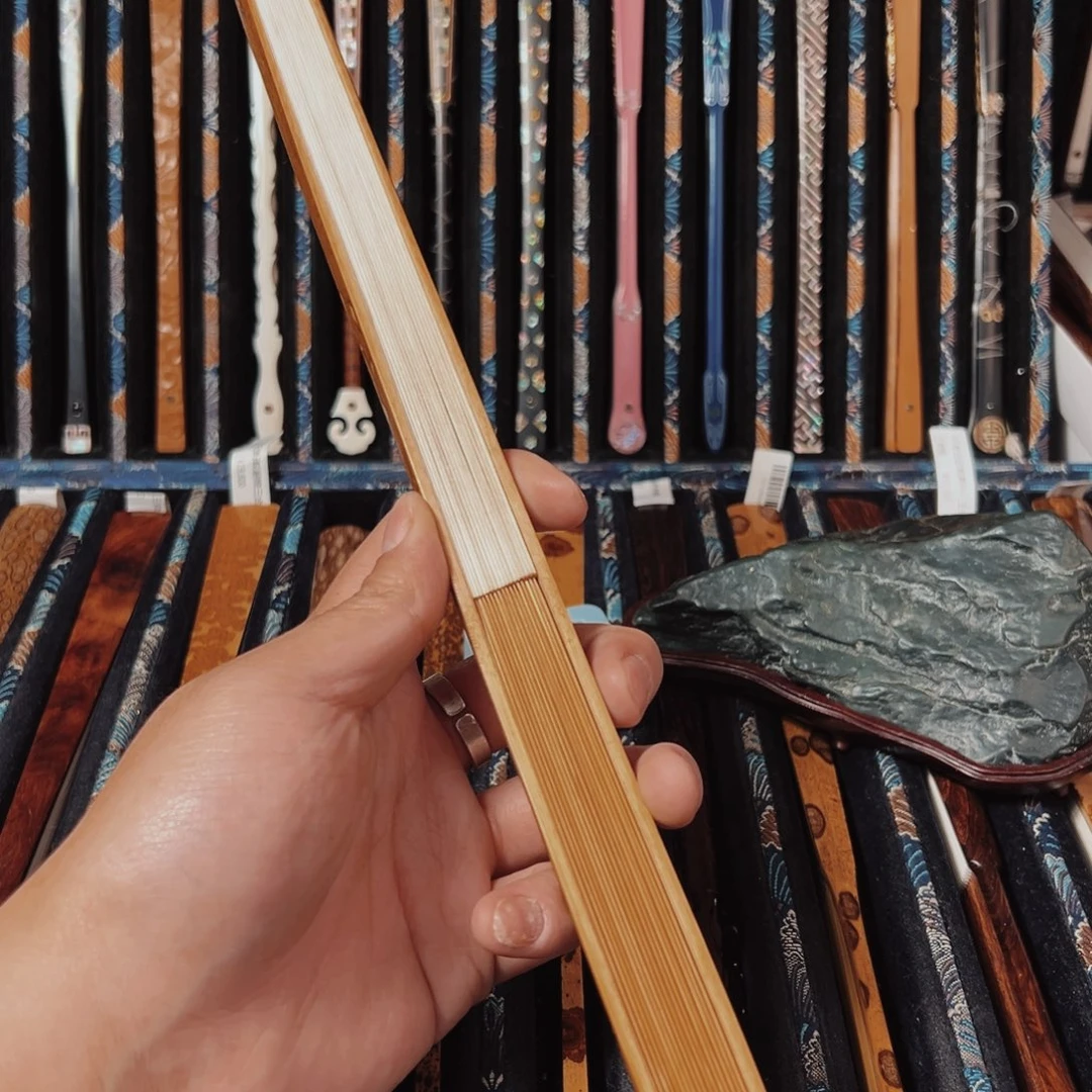 扇子苏工折扇 工艺精湛
