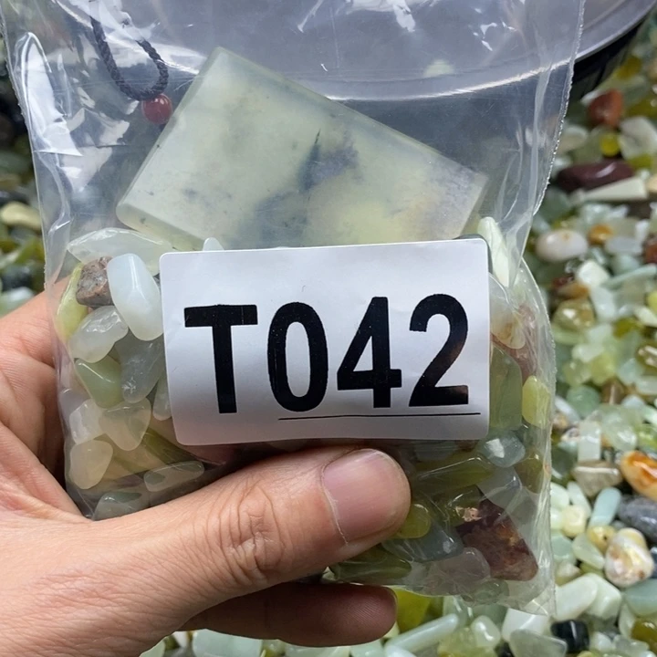 蛇纹石玉未镶嵌鱼缸石