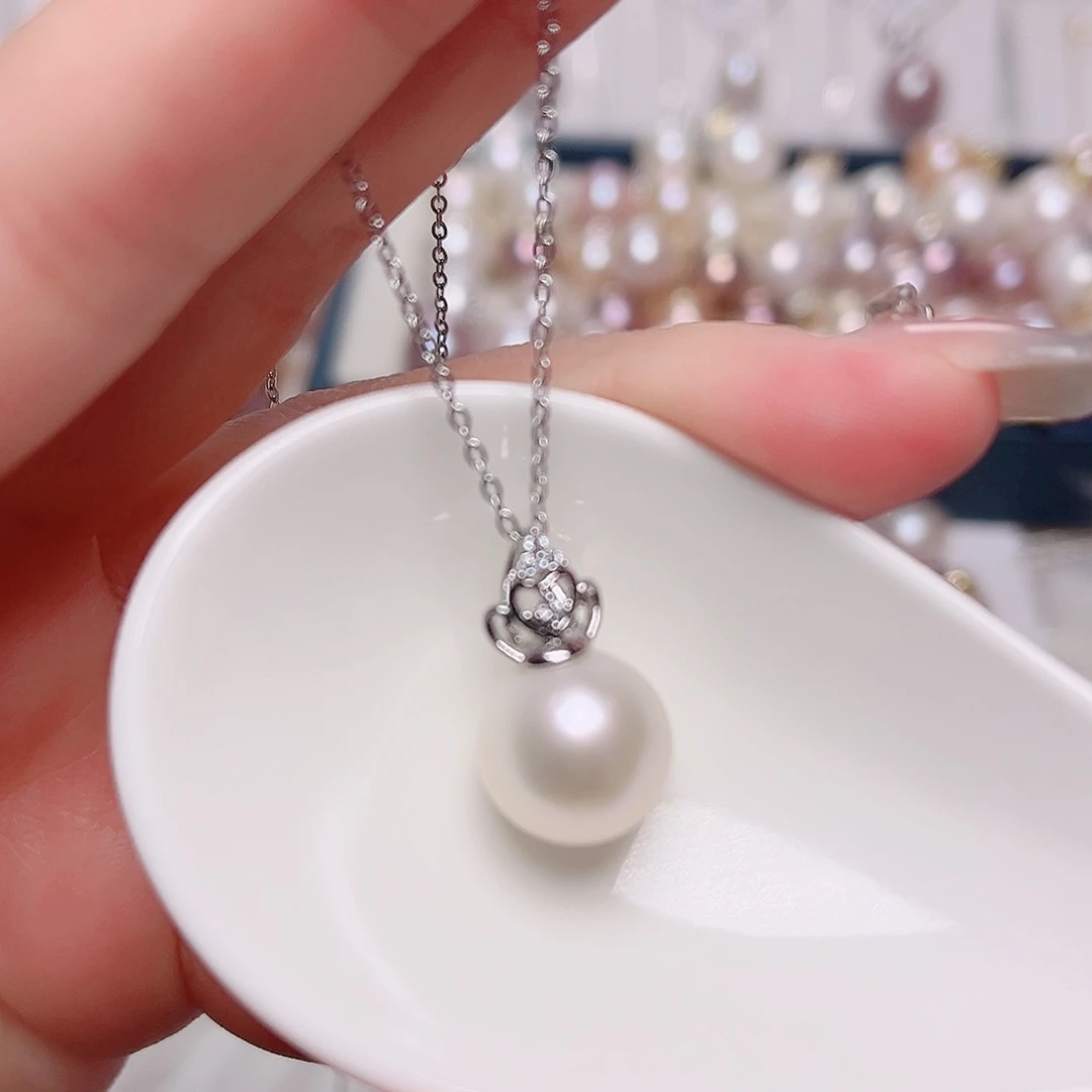 淡水珍珠未镶嵌吊坠(赠链)