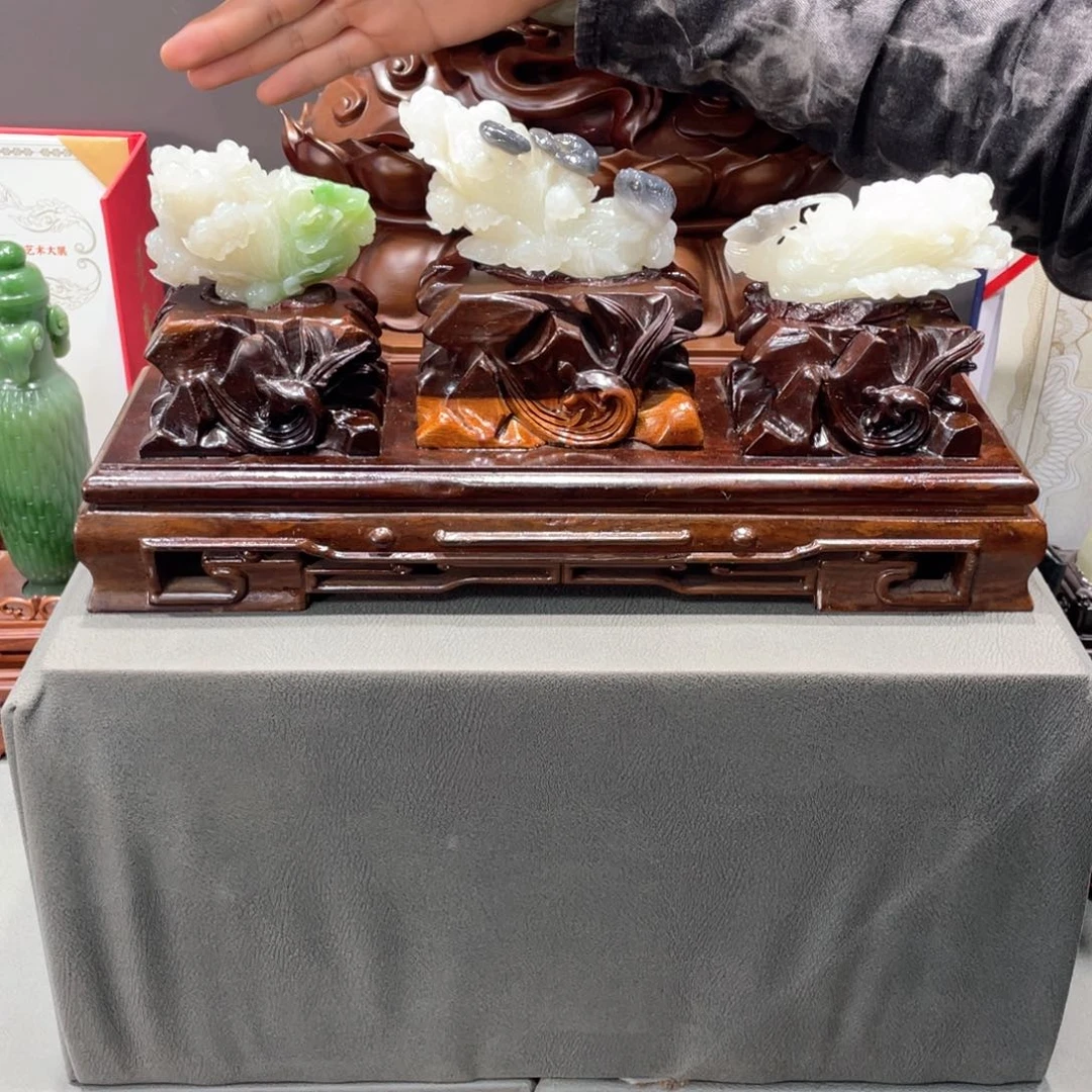 未镶嵌和田玉摆件