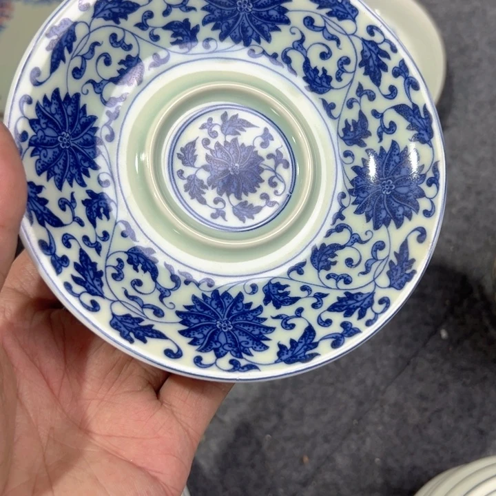 瓷片白青花缠枝莲壶承底托微瑕