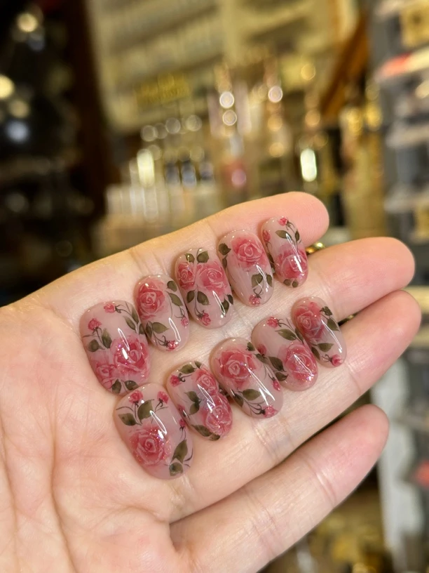 12-6蝈蝈手工穿戴甲卡通手绘气质显白冰透粉色美少女