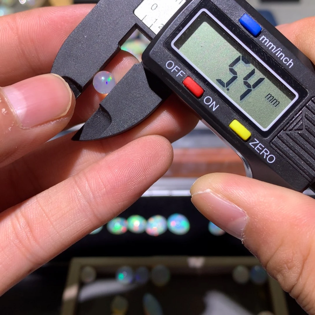 欧泊未镶嵌欧泊裸石