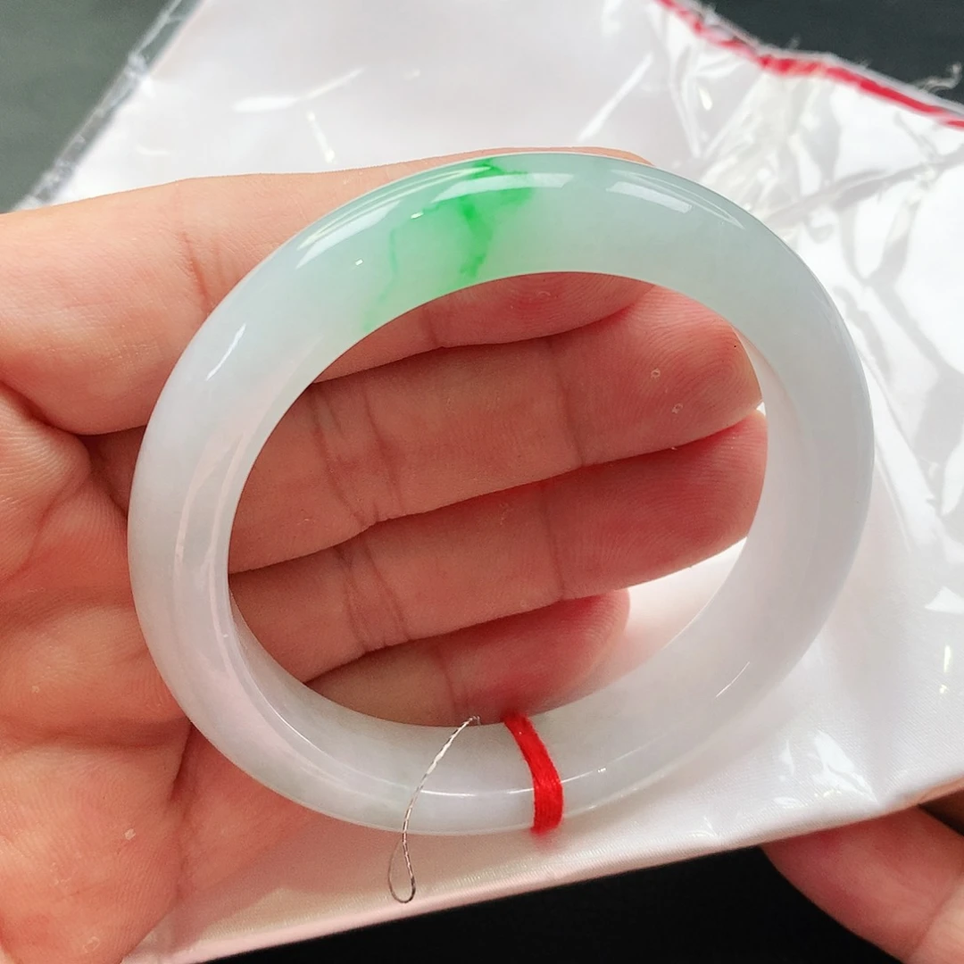 未镶嵌手镯翡翠天然翡翠手镯