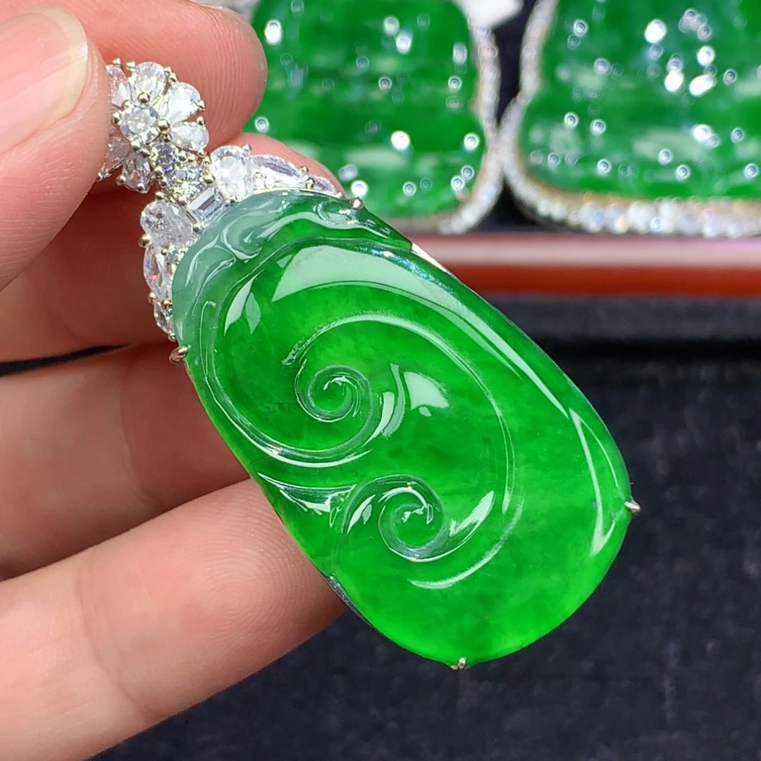 翡翠未镶嵌颈饰翡翠