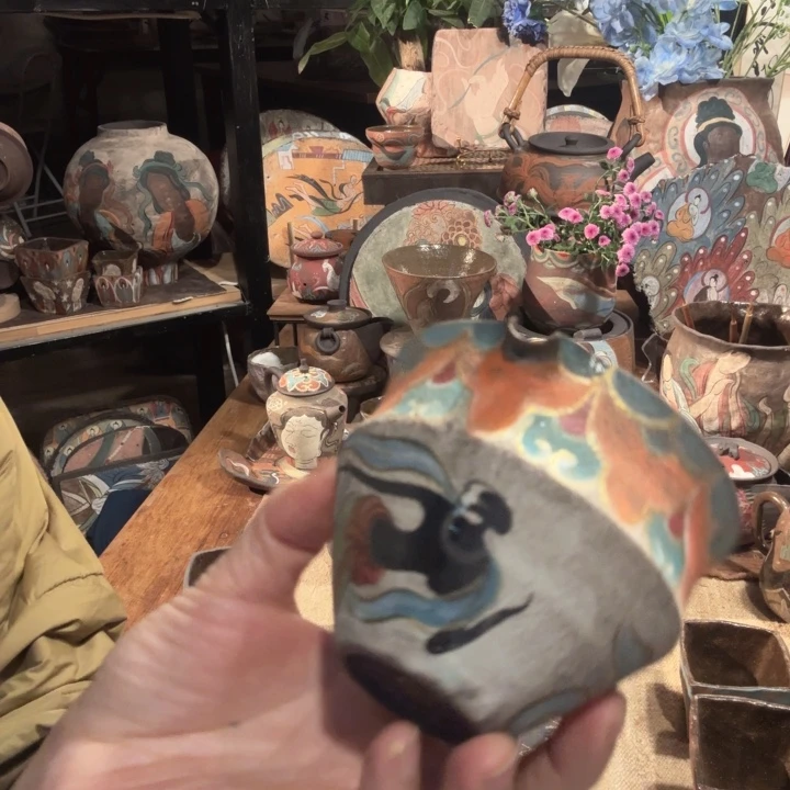 手工制作各种精美陶瓷