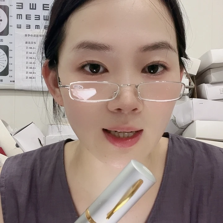 便携老花镜笔筒75