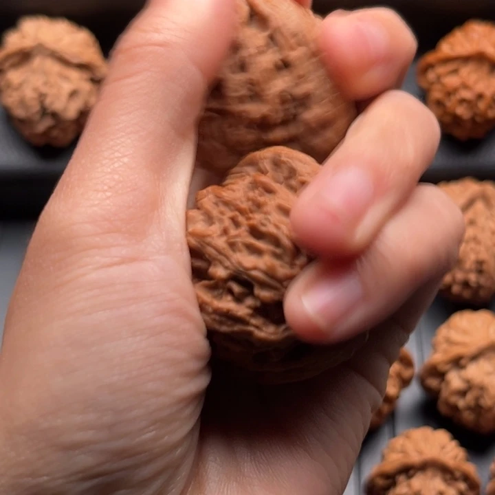 青***头吊坠文玩核桃玉华宫