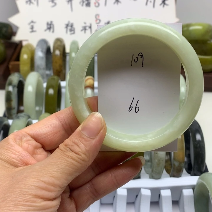 未镶嵌蛇纹石玉手镯