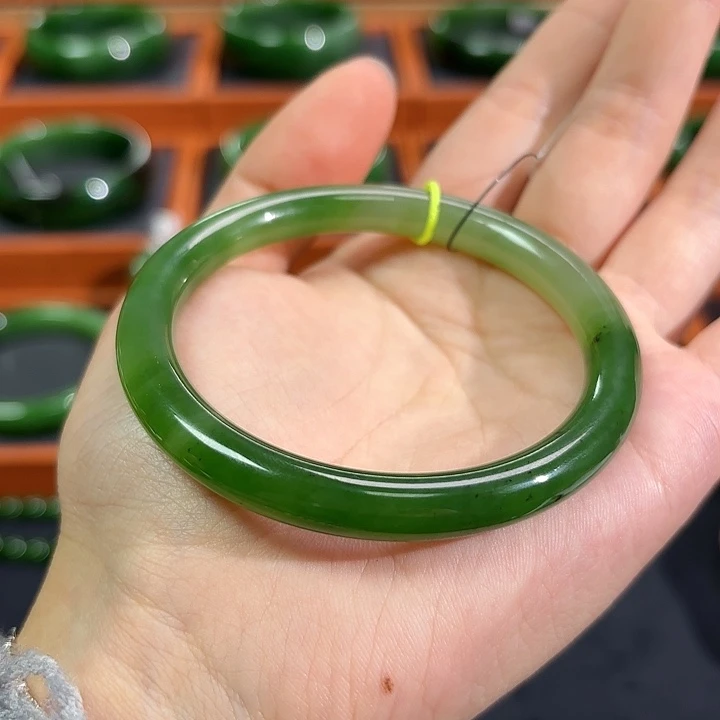 和田玉（碧玉）未镶嵌手镯阳绿渐变美人条5758