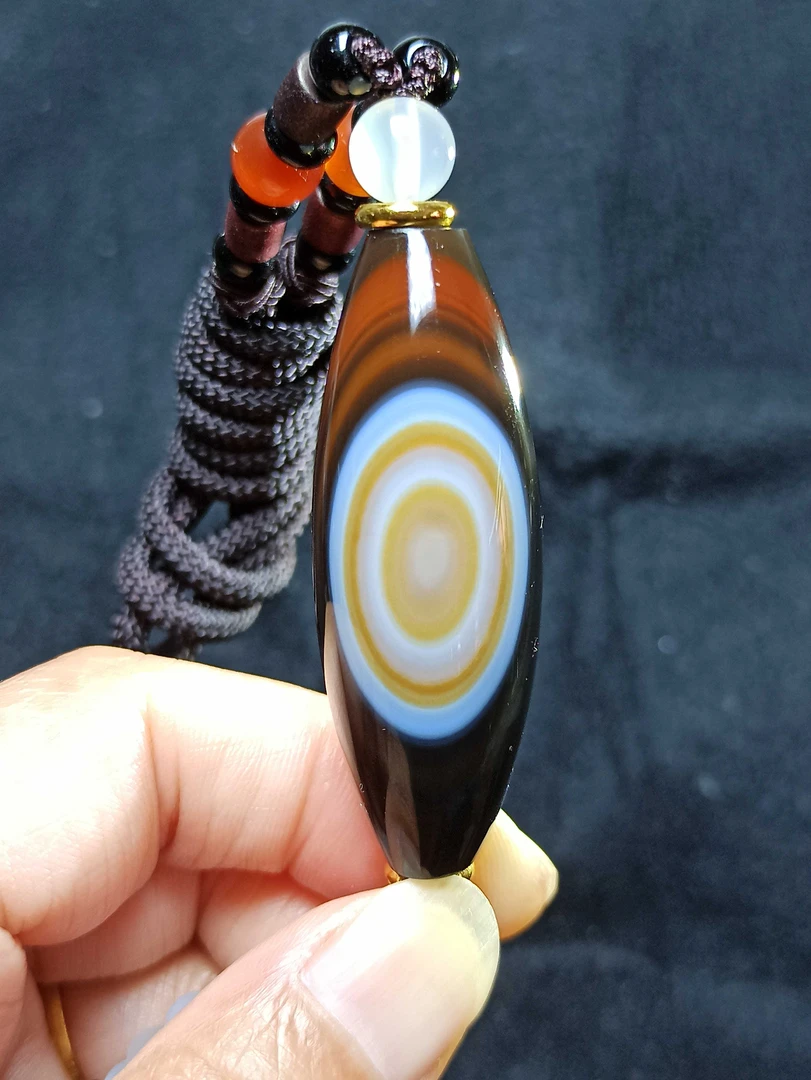 天然玛瑙精品吊坠