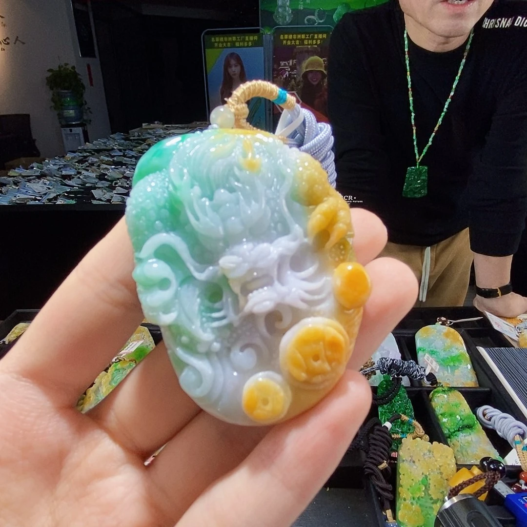 颈饰未镶嵌翡翠翡翠