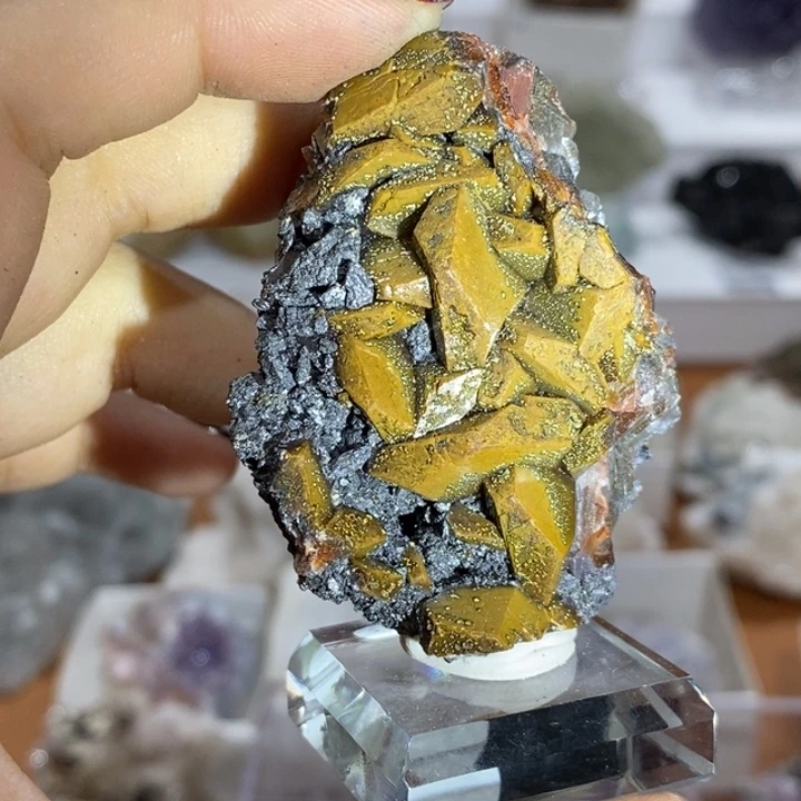 石材黄奔驰硫铁方姐