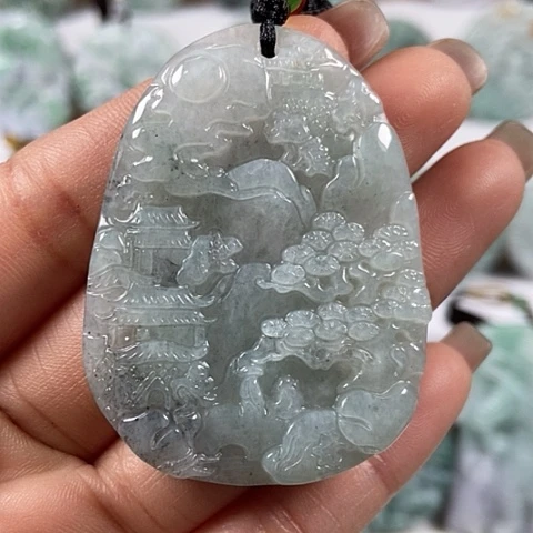 翡翠颈饰未镶嵌山水洒乌鸡料福利