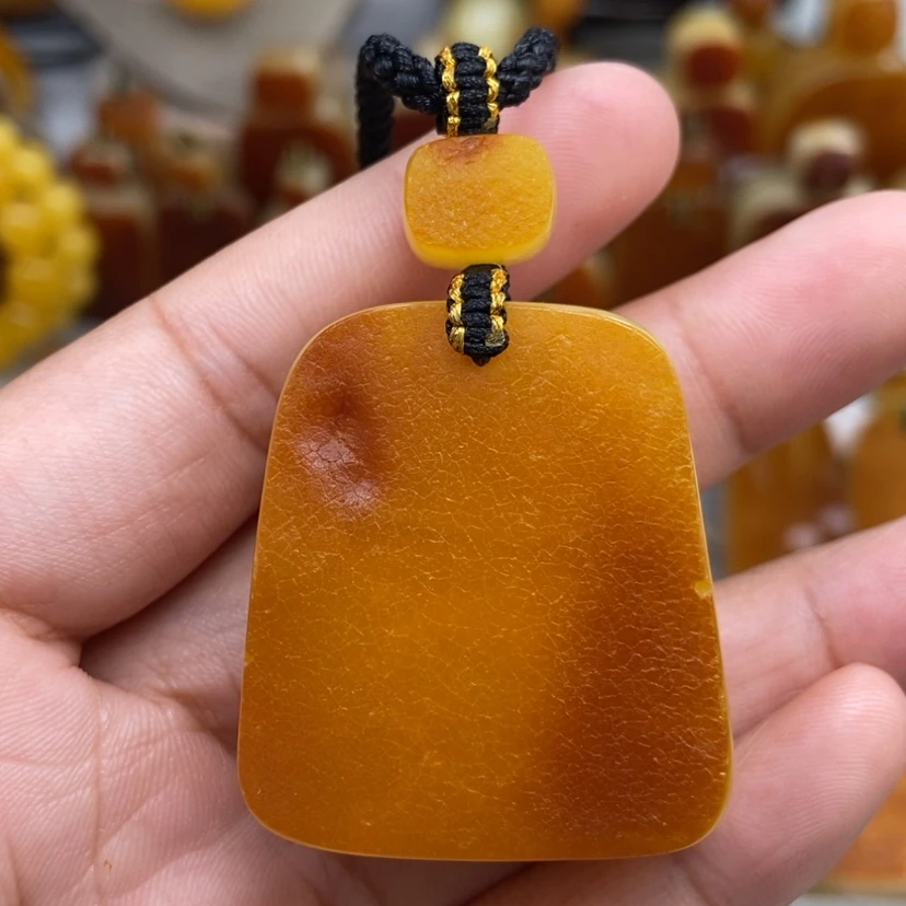 【闪购商品】琥珀颈饰未镶嵌