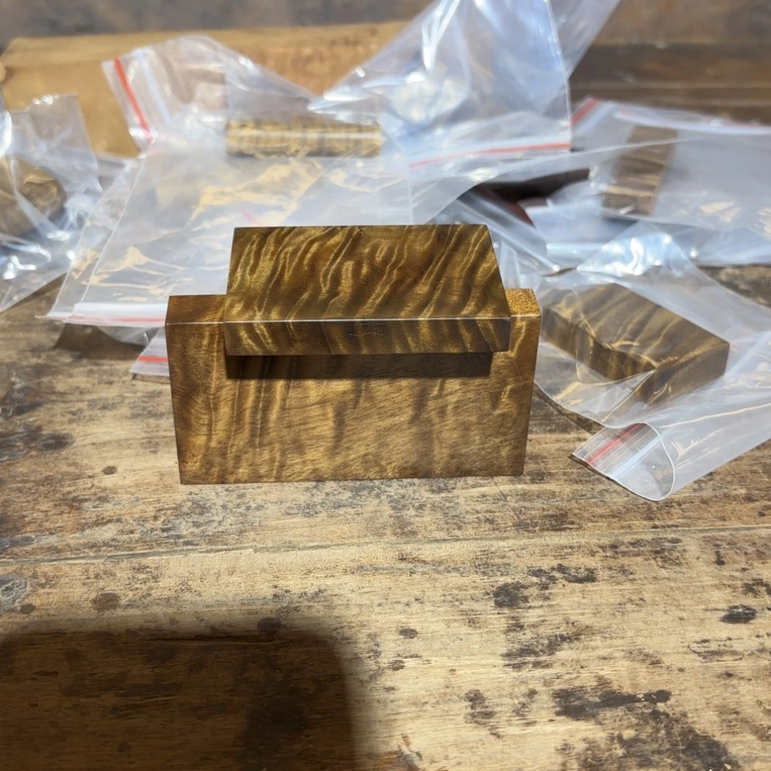 轮***梦金丝楠木无事牌材料