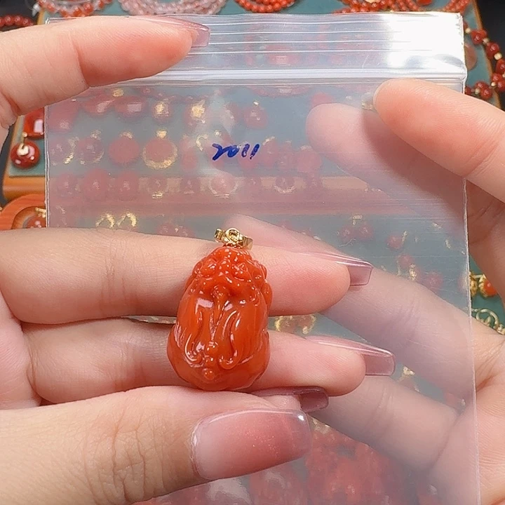 南红玛瑙银S925镶嵌吊坠