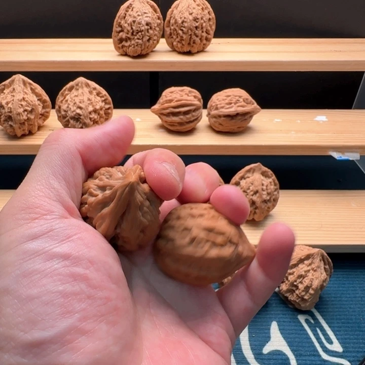 文玩核桃吊坠无名