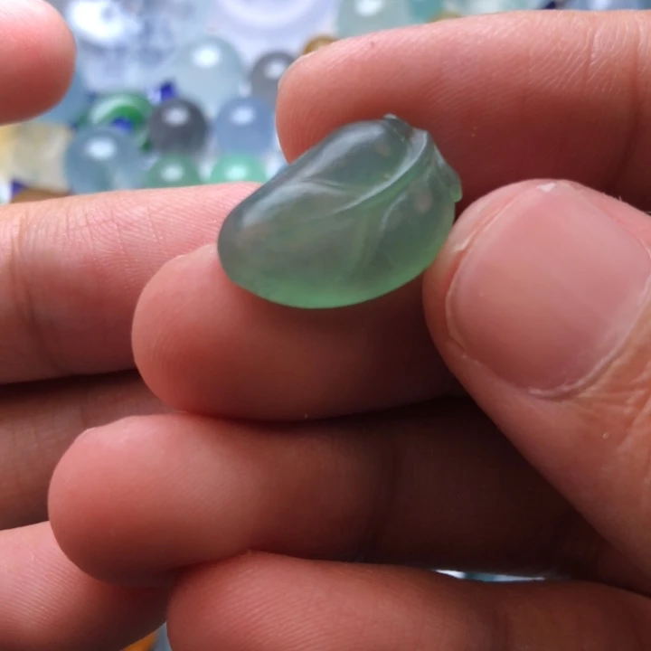 未镶嵌定制翡翠挂件