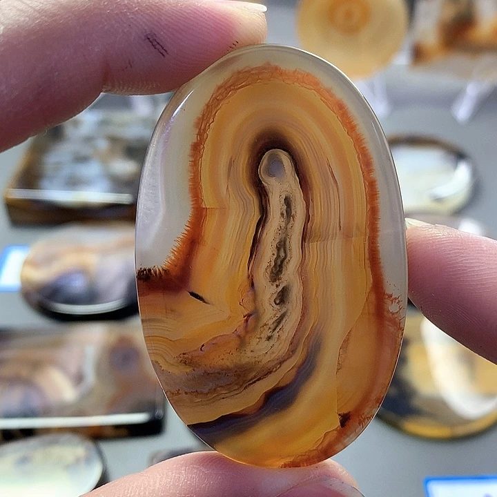 未镶嵌颈饰玛瑙/玉髓