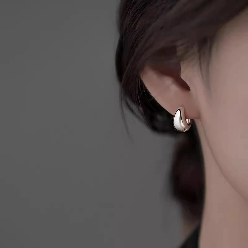 925银耳饰 银925水滴耳环轻奢高级感小众设计耳扣简约百搭新款款