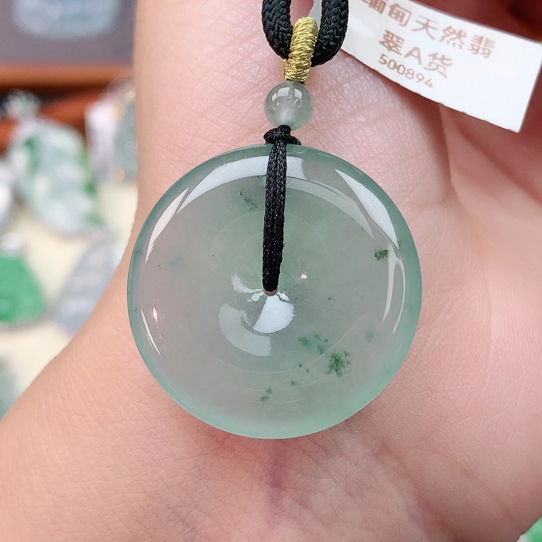 颈饰未镶嵌翡翠扣