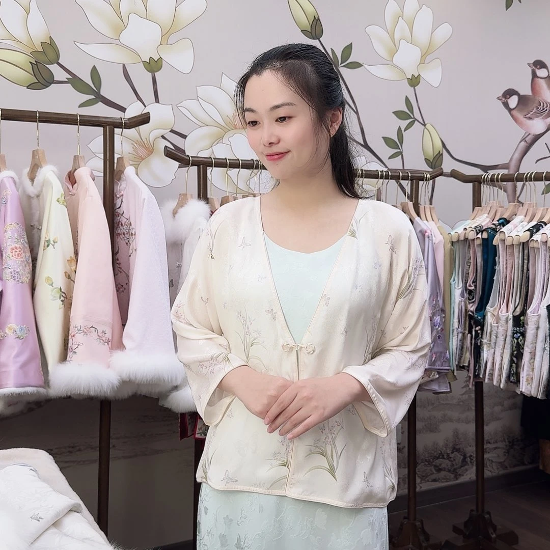 x***n真丝兰花花罗小外套